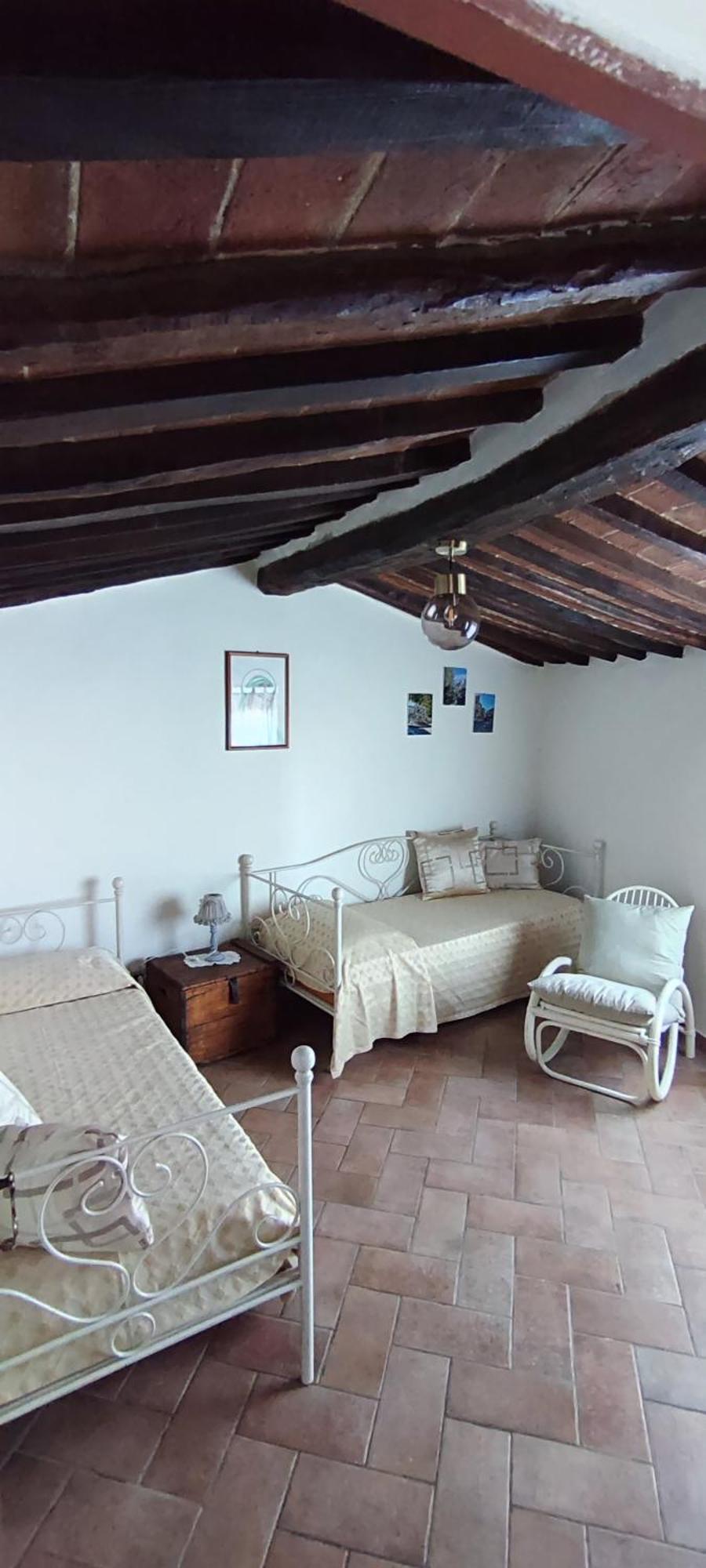 Вілла La Casina Di Nonna Lola Кастільйоне-д'Орчія Екстер'єр фото